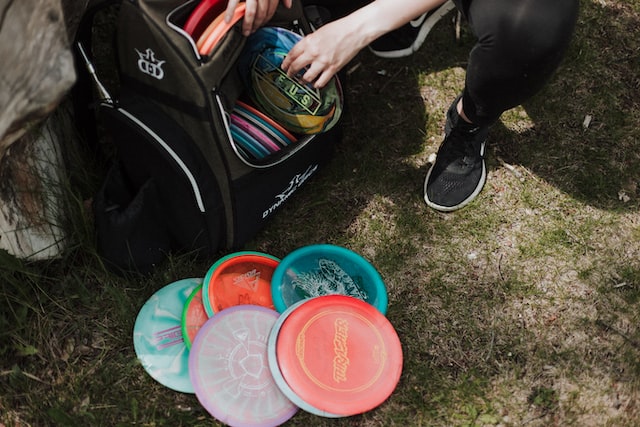 Learn to play forehand disc golf