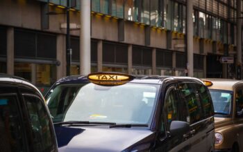 “Guiding  Dundee with Taxis A Tale of Convenience and Comfort”