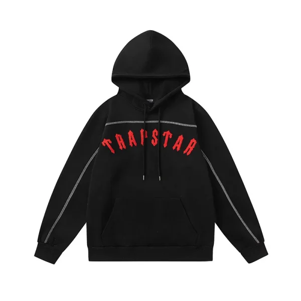 Giubbotto Trapstar Il Capo Iconico dello Streetwear in Italia